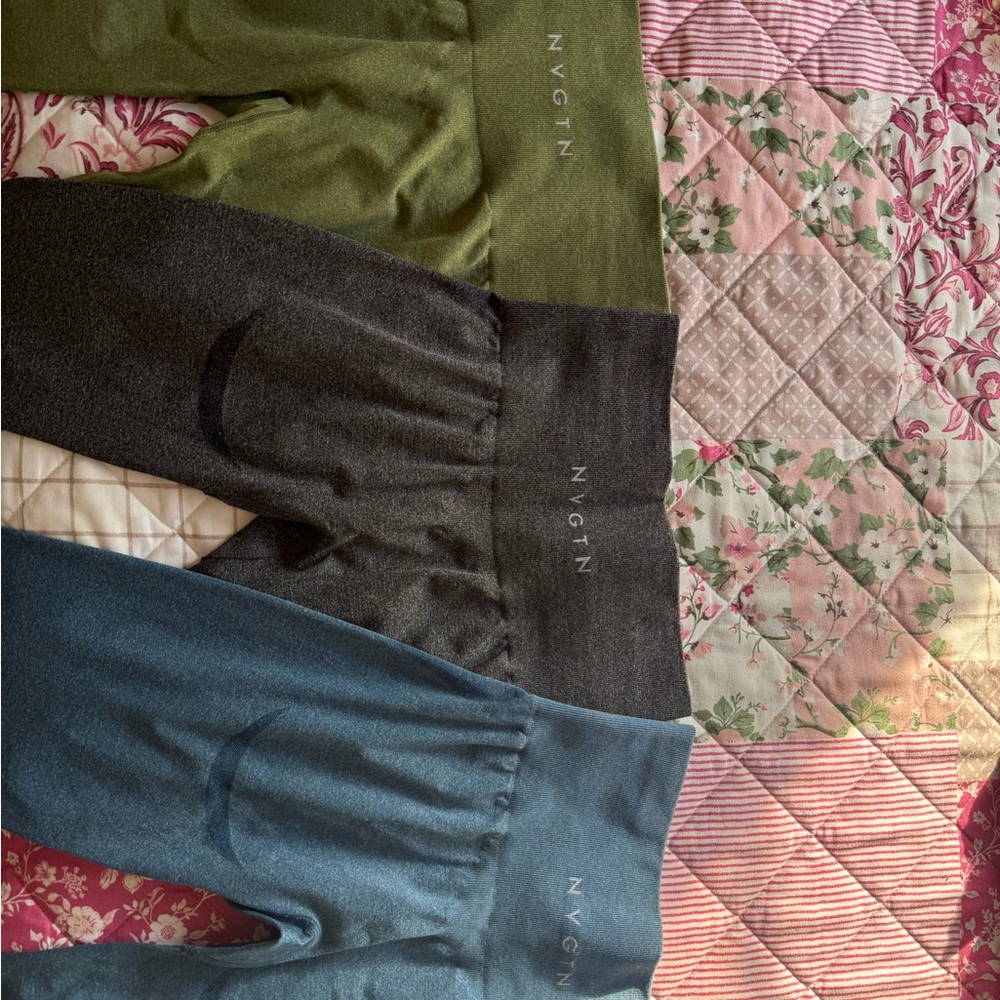 NVGTN leggings - Green, Gray, and Blue